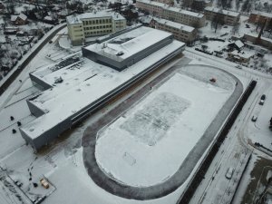 Ceturtdien darbu atsāks publiskā slidotava pie Siguldas Sporta centra