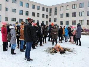 Siguldas Valsts ģimnāzijā piemin barikāžu laiku