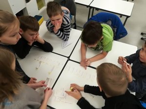 Laurēni mācās dabā