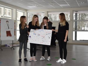 Laurenču sākumskolas 6.klasē apgūst karjeras izaugsmes prasmes