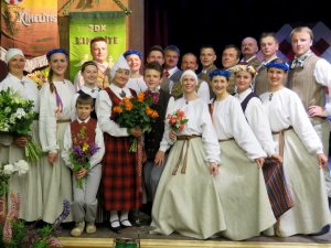 Sadancošanās Allažu pagasta Tautas namā