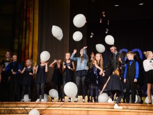 Notiks bērnu vokālās grupas „Zibsnis” un draugu koncerts „Pasaka māmiņai”