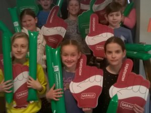 Allažos izglīto sporta līdzjutēju jauno maiņu