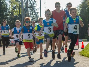 Aizvadīts skriešanas un nūjošanas sacensību seriāla 1.posms
