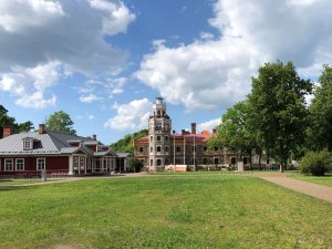 Apmeklētājiem atvērta Siguldas pils kompleksa teritorija