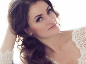 Aicina uz tikšanos ar populāro rakstnieci Karīnu Račko