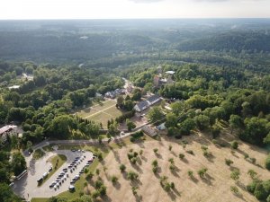 Atjaunotajā Siguldas pils kompleksā atvērtas radošās darbnīcas