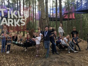 Laurenču sākumskolas Gada klase dodas ekskursijā uz Līgatni