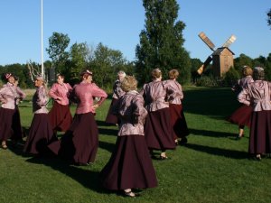 Notiks koncerts „Mēs tikāmies dejā, kad lapas virpuļo vējā”