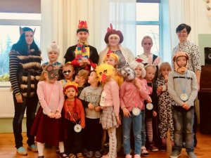 Mores pamatskolā sagaidīta Mārtiņdiena un Lāčplēša diena