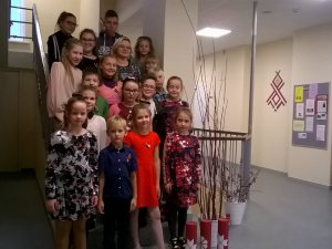 Allažu pamatskolā godina labsirdīgākos un patriotiskākos skolēnus