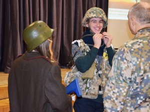 Siguldas Valsts ģimnāzijā notikusi Aizsardzības ministrijas lekcija
