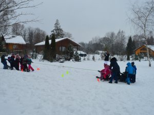 Bērnudārzā „Pasaciņa” sportiski un atraktīvi atzīmē Meteņdienu