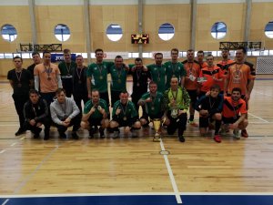 Aizvadīts telpu futbola turnīrs pieaugušajiem