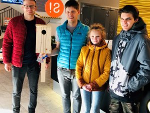 Mores pamatskolas skolēni rīko akciju „Dāvini pavasari”