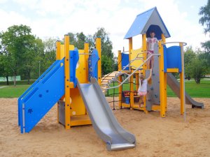 Novada bērnu rotaļu laukumi sagatavoti vasarai