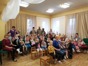 Allažu pamatskolā viesojas jaunsargi