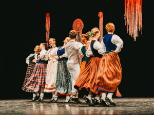 “Siguldas devonā” notiks deju kolektīva “Vizbulīte” un draugu koncerts