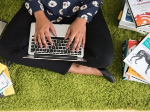 Iedzīvotājus aicina izmantot attālinātos kultūras resursus