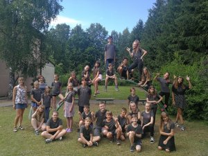 Aizvadīta angļu valodas diennakts nometne “Hello Summer! 2020”