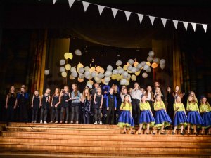 Bērnu vokālā grupa “Zibsnis” ieraksta deviņas dziesmas