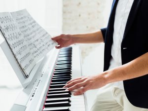 Turpinās uzņemšana profesionālās ievirzes izglītības programmās