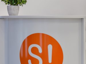 Pakalpojumu centrs un Bāriņtiesa ceturtdien līdz plkst. 14.00 būs slēgti