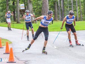 Aizvadīts noslēdzošais posms Latvijas čempionātā rollerslēpošanā