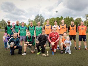 Sportiski aktīvā gaisotnē aizvadīta Tēva diena