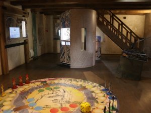 Turaidas pils pusapaļajā tornī atvērta jauna ekspozīcija