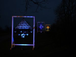 Turaidas muzejrezervātā brīvdabā skatāmi lielformāta puzuri