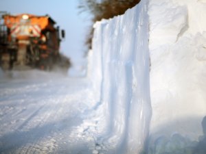 Aicina informēt par apgrūtinājumiem sniega dēļ piekļūt atkritumu konteineriem