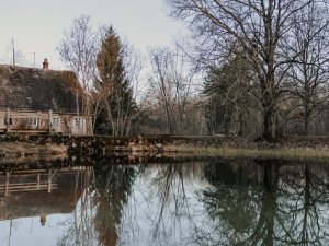 Kaļķugravas avotu ūdens analīzes apstiprina, ka dīķī peldēties ir droši
