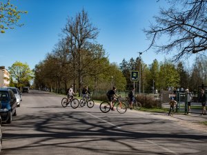 Drīzumā uzsāks gājēju pāreju un gājēju celiņa izbūvi pie Raiņa parka; tiks uzlabotas gājēju pārejas Ausekļa ielā
