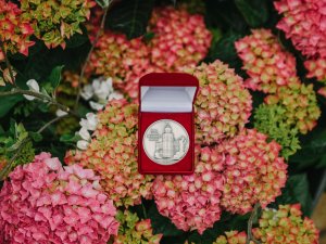 Medaļas “Esmu dzimis Siguldas novadā” saņēmuši 2020. gada otrajā pusgadā dzimušie novadnieki