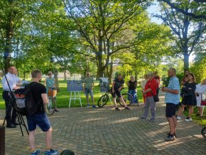 Iedzīvotāju un ekspertu sanāksmē vienojas par termoplasta līnijām Pils ielā