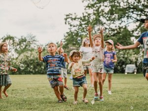 Ar dažādām aktivitātēm aizvadīti Apkaimes svētki