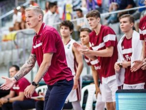 Raiņa parkā atvērto basketbola treniņu vadīs Kristaps Zeids