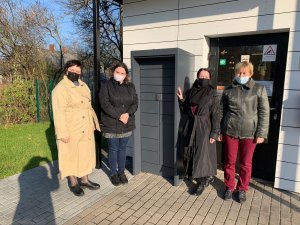 Pie Inčukalna bibliotēkas uzstādīts grāmatu pakomāts