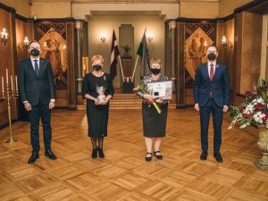 Godināti pašvaldības augstākā apbalvojuma “Goda novadnieks” un “Gada novadnieks” saņēmēji