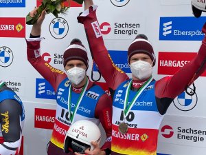 Sportistiem augsti sasniegumi un medaļas Eberspacher pasaules kausa posmos