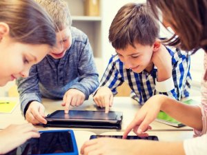 Noslēdzies digitalizētā mācību satura pilotprojekts pirmsskolām