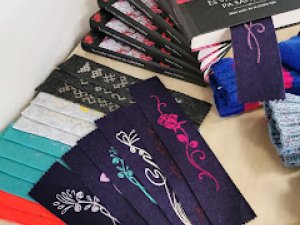 Krimuldas Tautas namā apskatāma radošo meistarklašu darbu izstāde