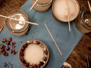 Sestdien Lēdurgas dendroparkā notiks sveču liešanas darbnīca