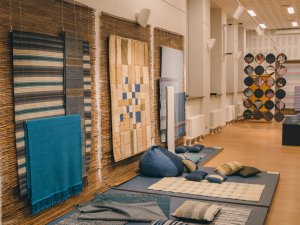 Siguldā atklāta izstāde “Latvju raksti. Citādība”