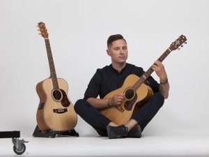 Jau šo piektdien īpašais Mārča Auziņa koncerts Mālpils muižā