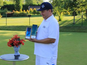 Siguldas kroketa kluba pārstāvis izcīna “Gaujas kausu” golfa kroketā