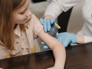 Siguldas slimnīcā pieejamas pediatra konsultācijas arī brīvdienās, svētku dienās