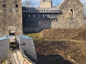 Uz laiku slēgta ieeja Siguldas pilsdrupās; aicinām apmeklēt Siguldas pils kvartālu