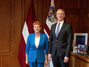 Pašvaldības domes priekšsēdētāja Līga Sausiņa tiekas ar Ministru prezidentu Krišjāni Kariņu